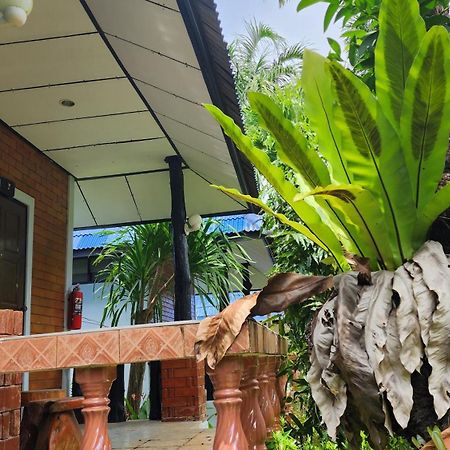 Lovely Lanta Resort Koh Lanta Ngoại thất bức ảnh